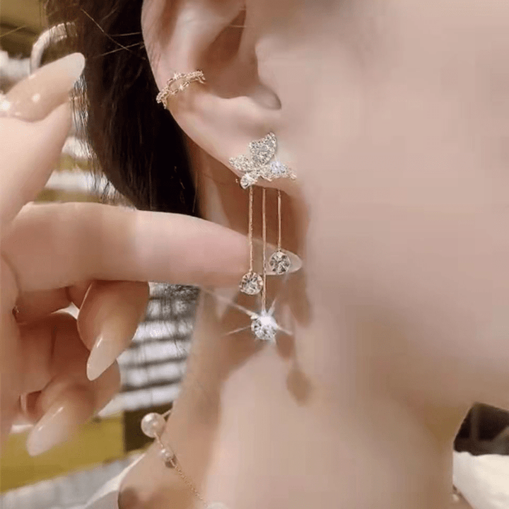 Shiny Zirconia Exquisite Butterfly Design Pendant Dangle Earrings Alloy Jewelry Cute Style Wedding Accessories