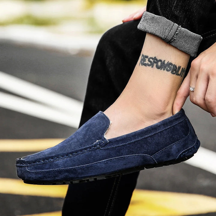 Mens Loafers Plush Suede Leather Driving Shoes Casual Brand Winter Warm Fur Man Moccasins Slip On Driving Loafer Male Boat Shoes