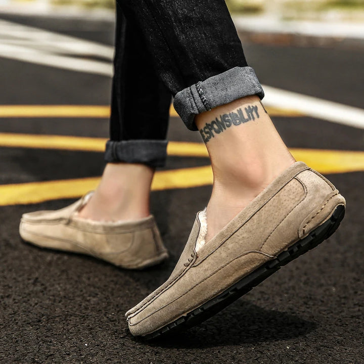 Mens Loafers Plush Suede Leather Driving Shoes Casual Brand Winter Warm Fur Man Moccasins Slip On Driving Loafer Male Boat Shoes