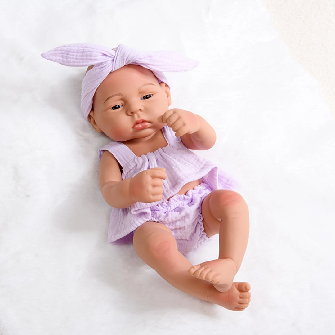 17-inch Lifelike Reborn Doll – Full Body Silicone Girl