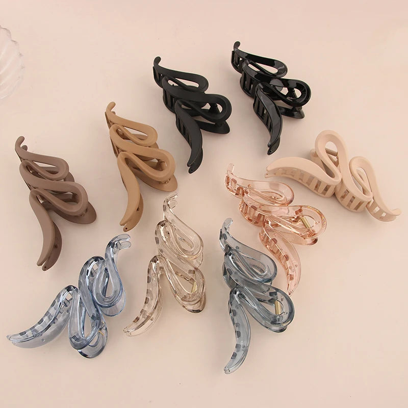 Oversized 13CM Wavy Matte Shark Clip - Transparent Hair Accessory