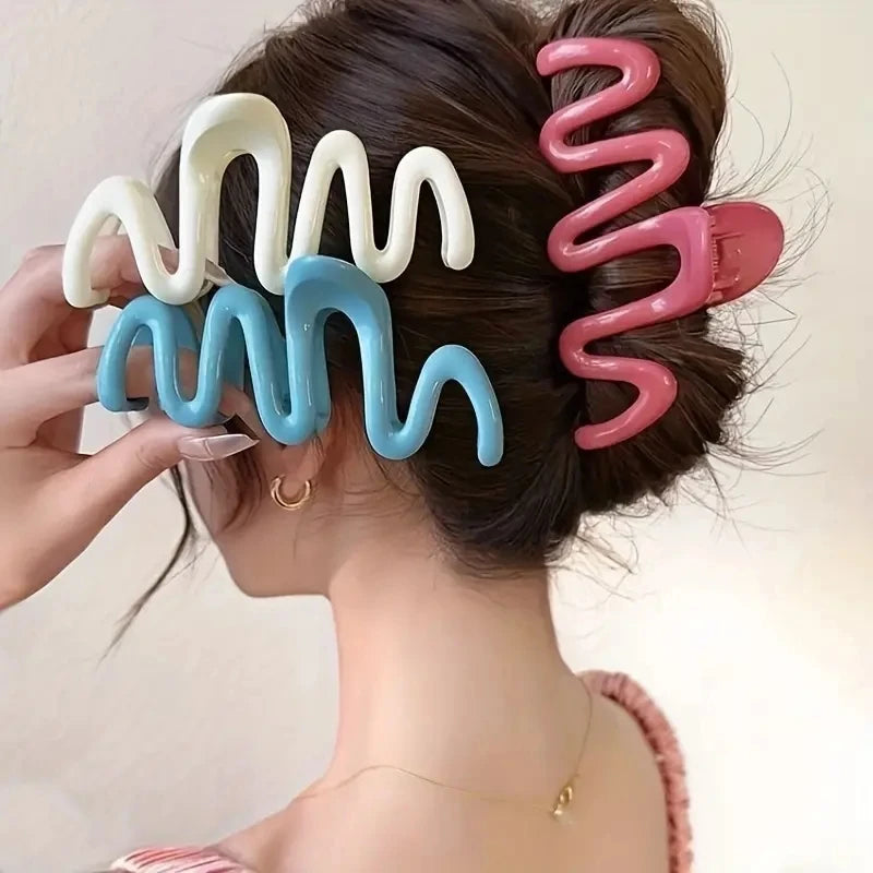 Wave Crab Claw Clips Women Korean Plastic Shark Hair Clips Geometry High Ponytail Barrette Hairpin Girl Hair Accessories