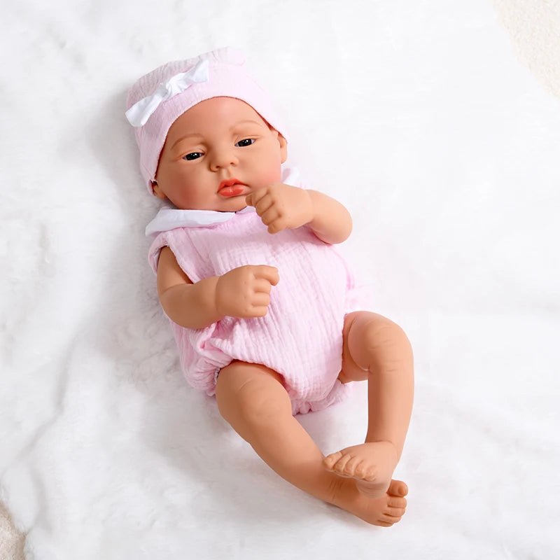 17-inch Lifelike Reborn Doll – Full Body Silicone Girl