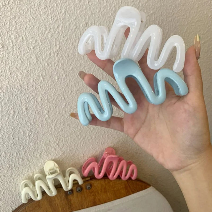 Wave Crab Claw Clips Women Korean Plastic Shark Hair Clips Geometry High Ponytail Barrette Hairpin Girl Hair Accessories