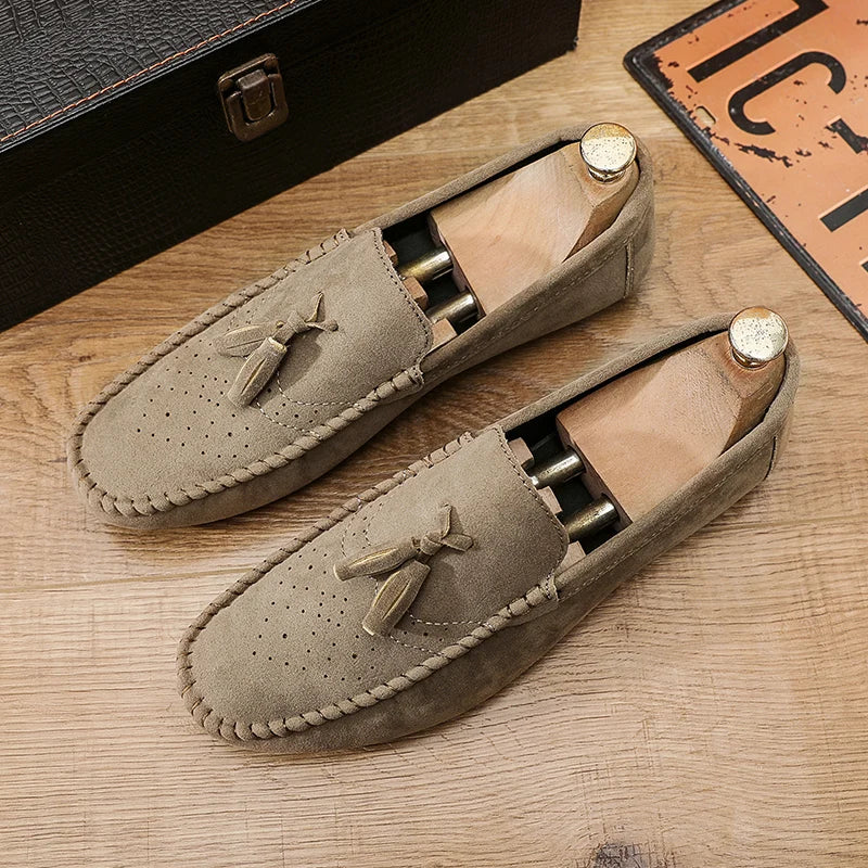 Fashion Men Casual Shoes Suede Breathable Comfort Slip-on Mens Driving Shoes Luxury Brand Men Loafers Mens Lazy Shoes Moccasins