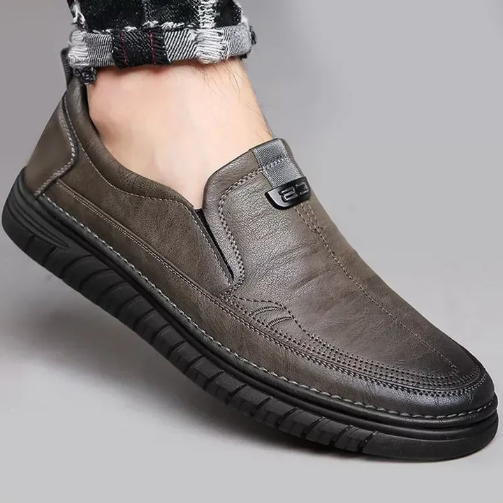 Men Shoes Genuine Leather Slip on Casual Flats Breathable Non Slip Driving Loafers Comfortable Walking