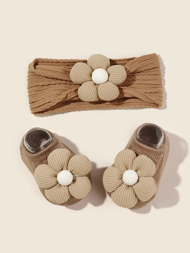 Baby Girls Headband & Socks Set – Cute Flower Design