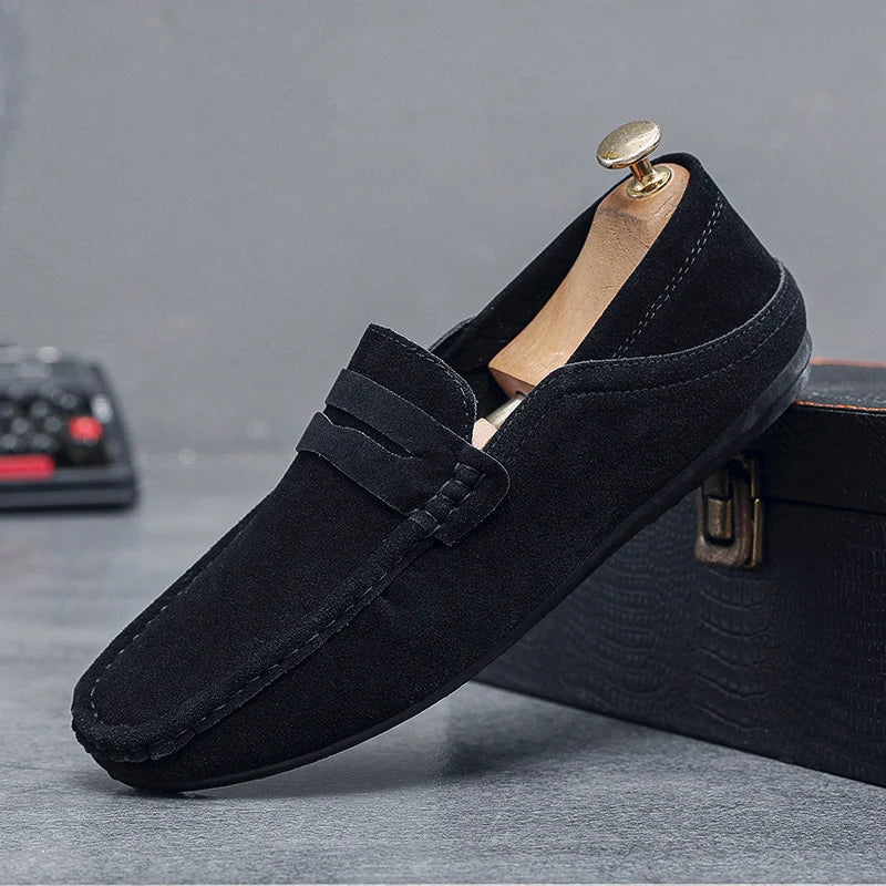 New Suede Men Casual Shoes Fashion Male Lazy Shoes Breathable Comfort Slip-on Mens Driving Shoes Luxury Brand Loafers Moccasins