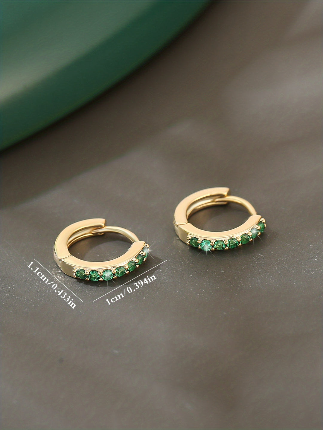 Fashionable Green Zirconium Earrings – Hip-Hop Style