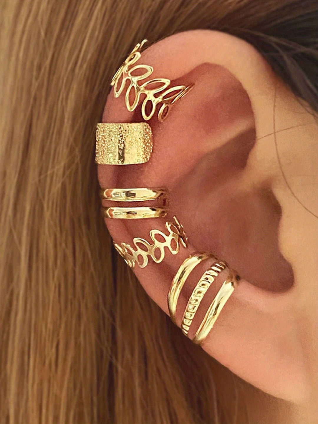 Five-piece Set Of Women's Ear Cuffs